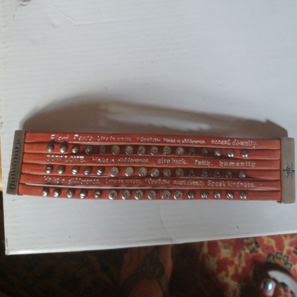 Bracelet - Picture 3 of 3